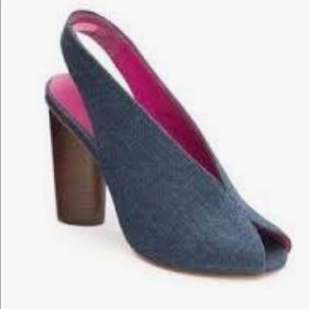 Trina Turk 7 Jean sling back shoe